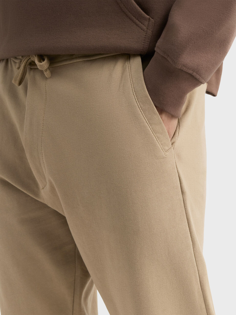 JOGGER CHINO PUNTO