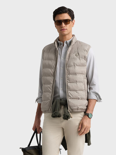 CHALECO DENNIS BEIGE