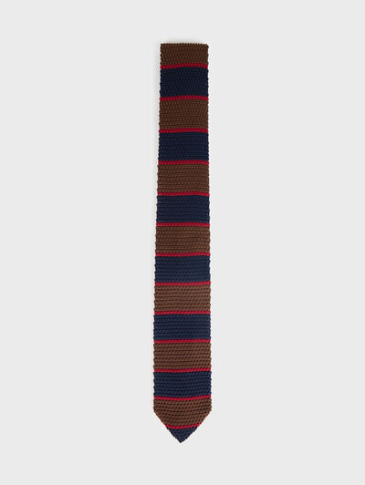 CORBATA PUNTO