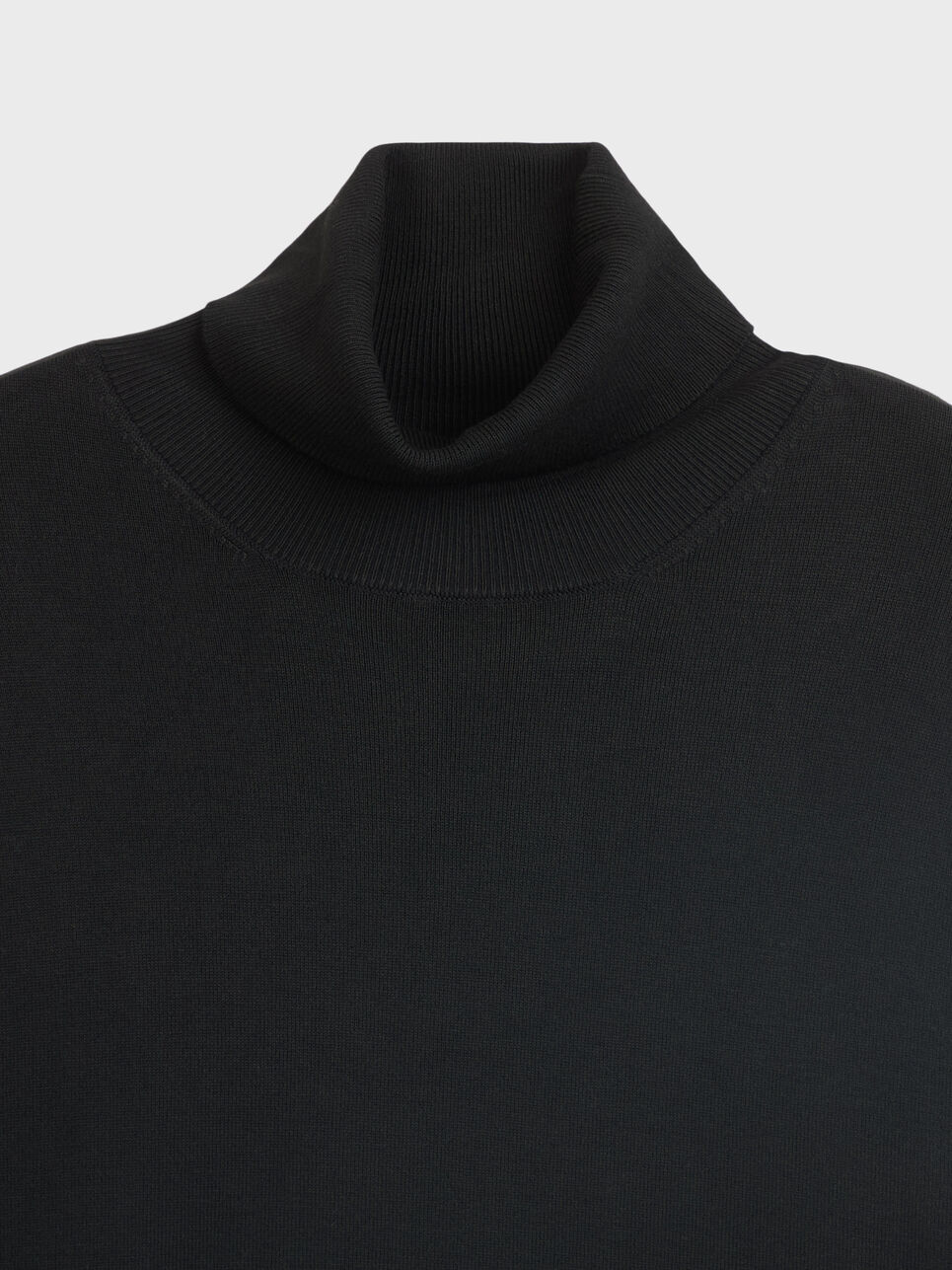 JERSEY CUELLO VUELTO