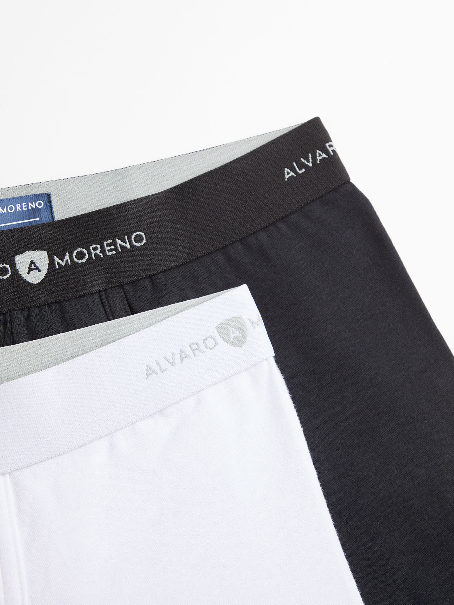 Alvaro moreno top calzoncillos