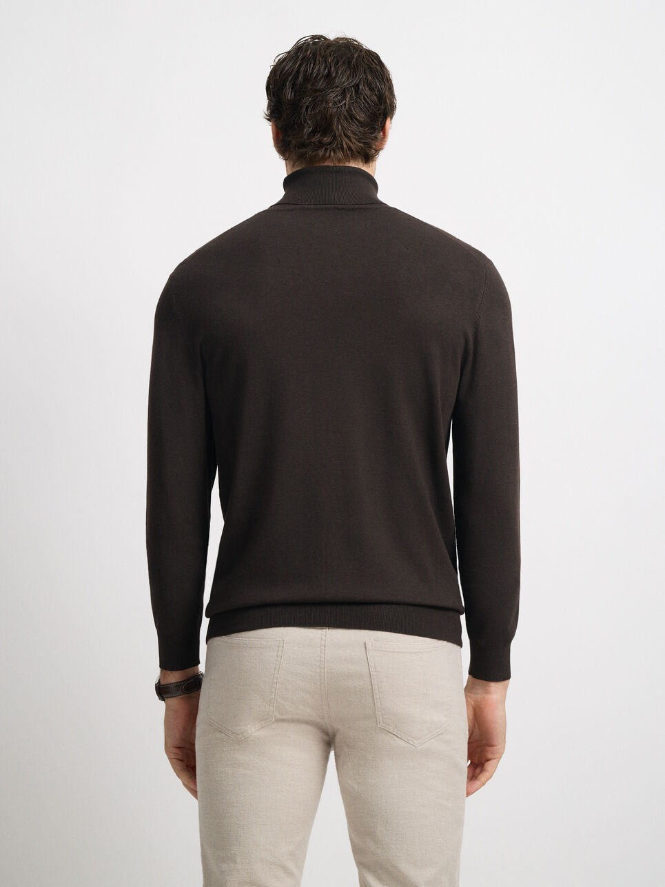 JERSEY CUELLO VUELTO