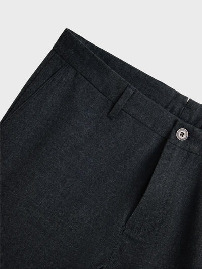 PANTALON CARGO FRANELA GRIS