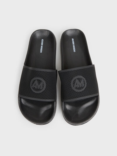 CHANCLAS MARK NEGRO