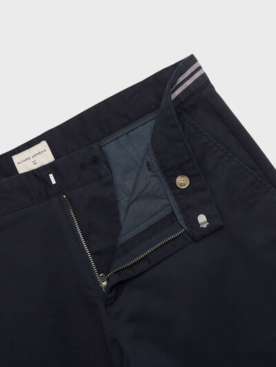 BERMUDA REGIMENTAL AZUL MARINO