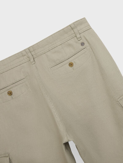 BERMUDA TINTADA CARGO VERDE