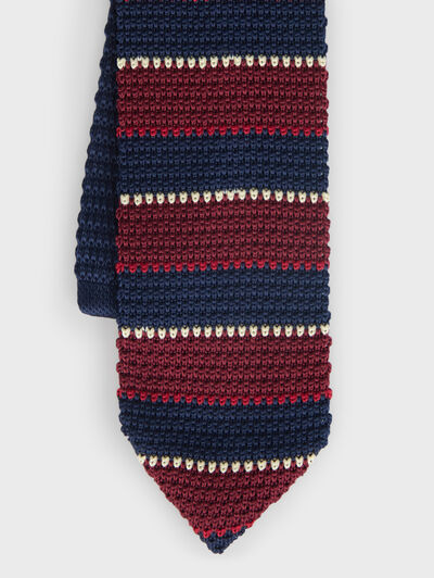 CORBATA PUNTO BURDEOS