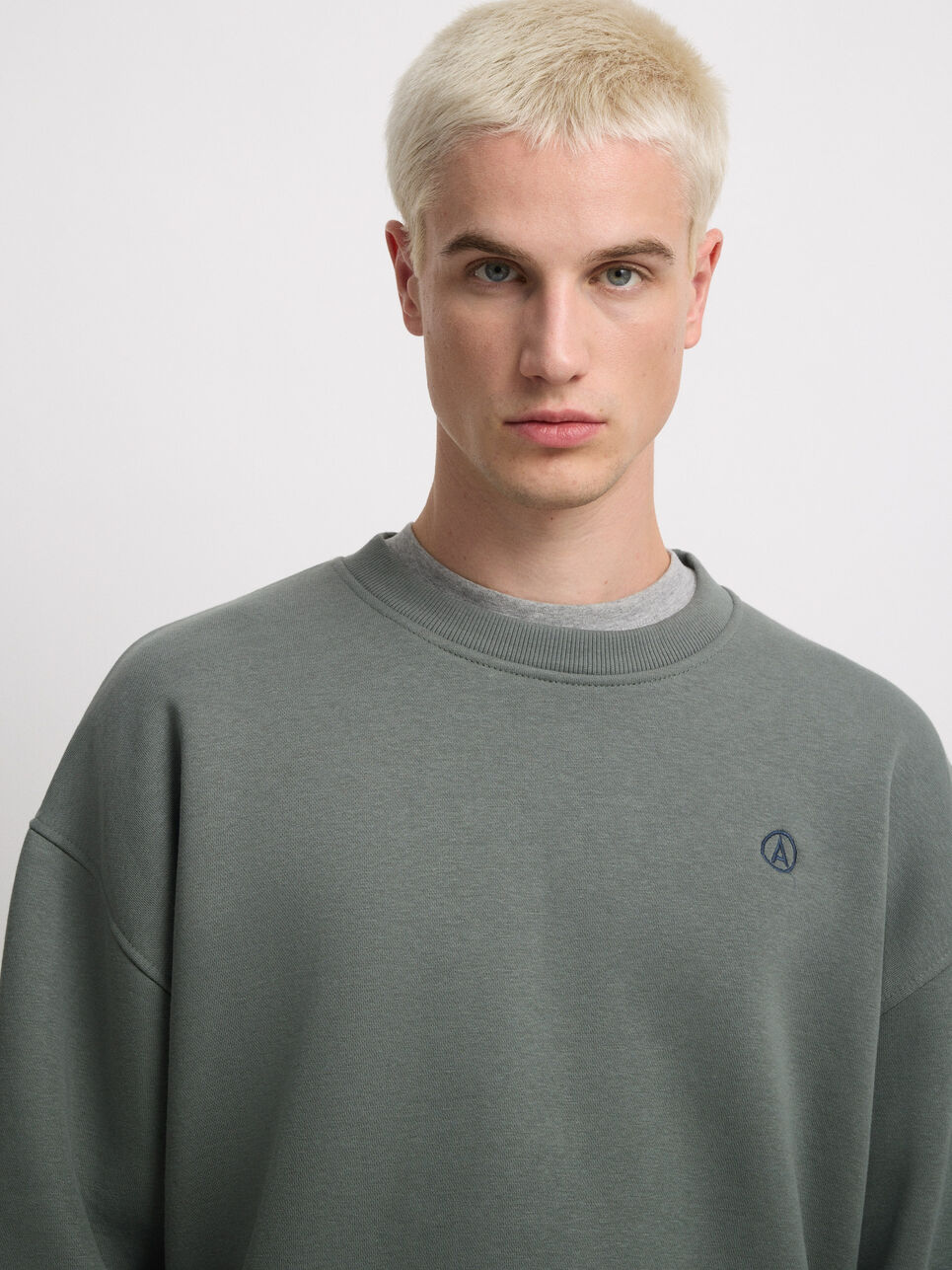 SUDADERA BASICA OVERSIZE
