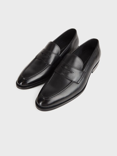 MOCASIN ANTIFAZ NEGRO