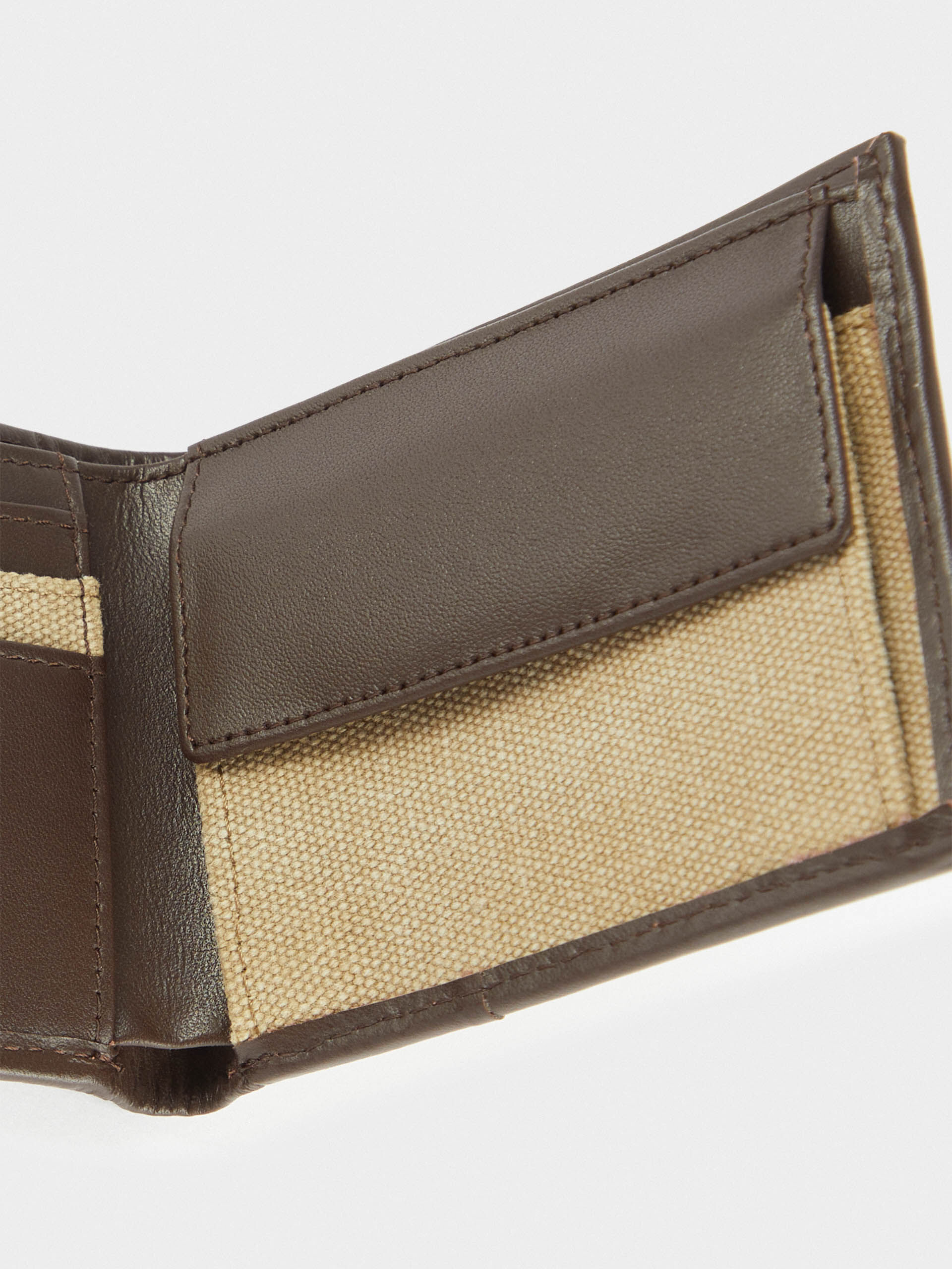 Cartera alvaro moreno store