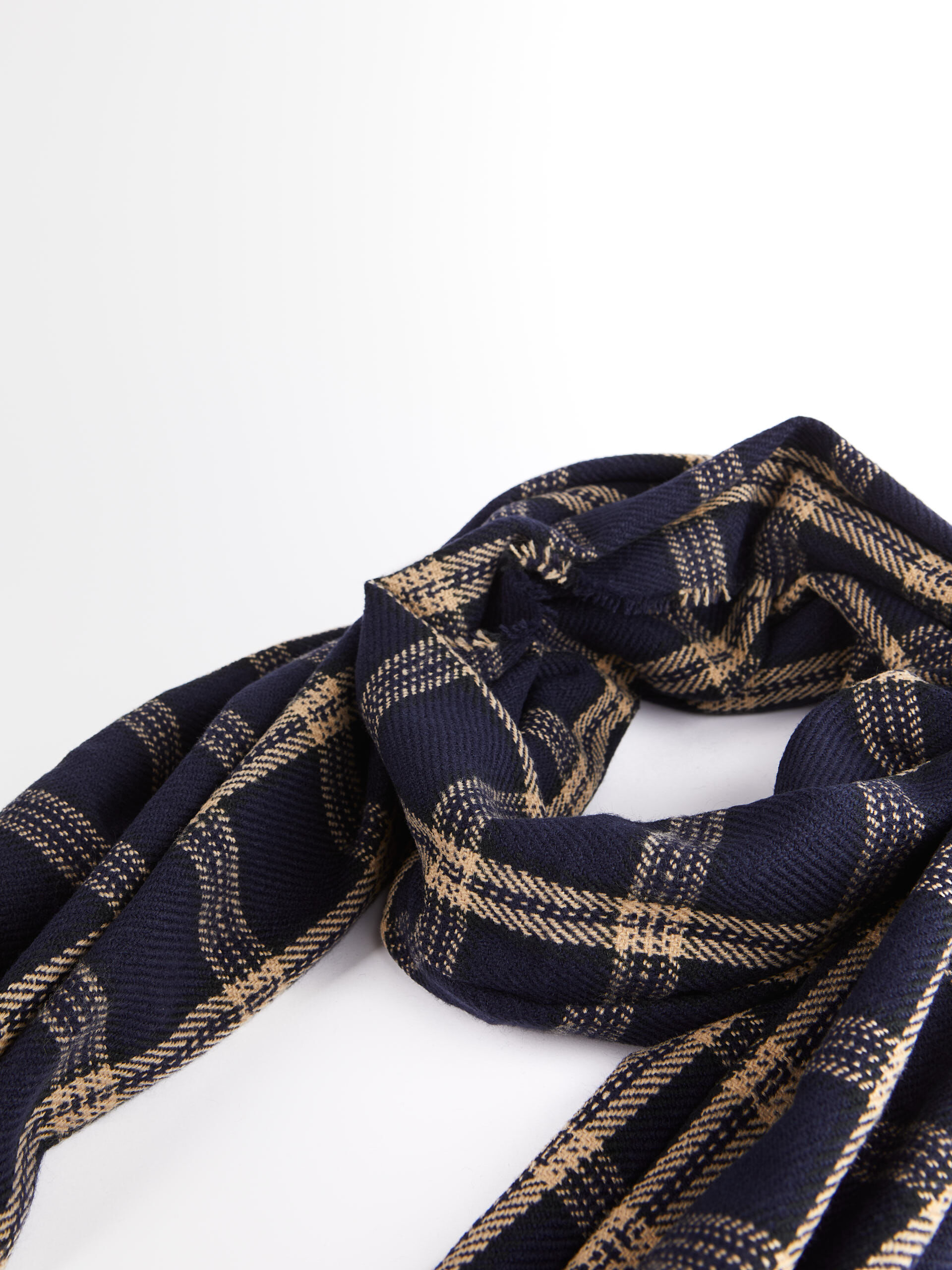 alvaro moreno bufandas