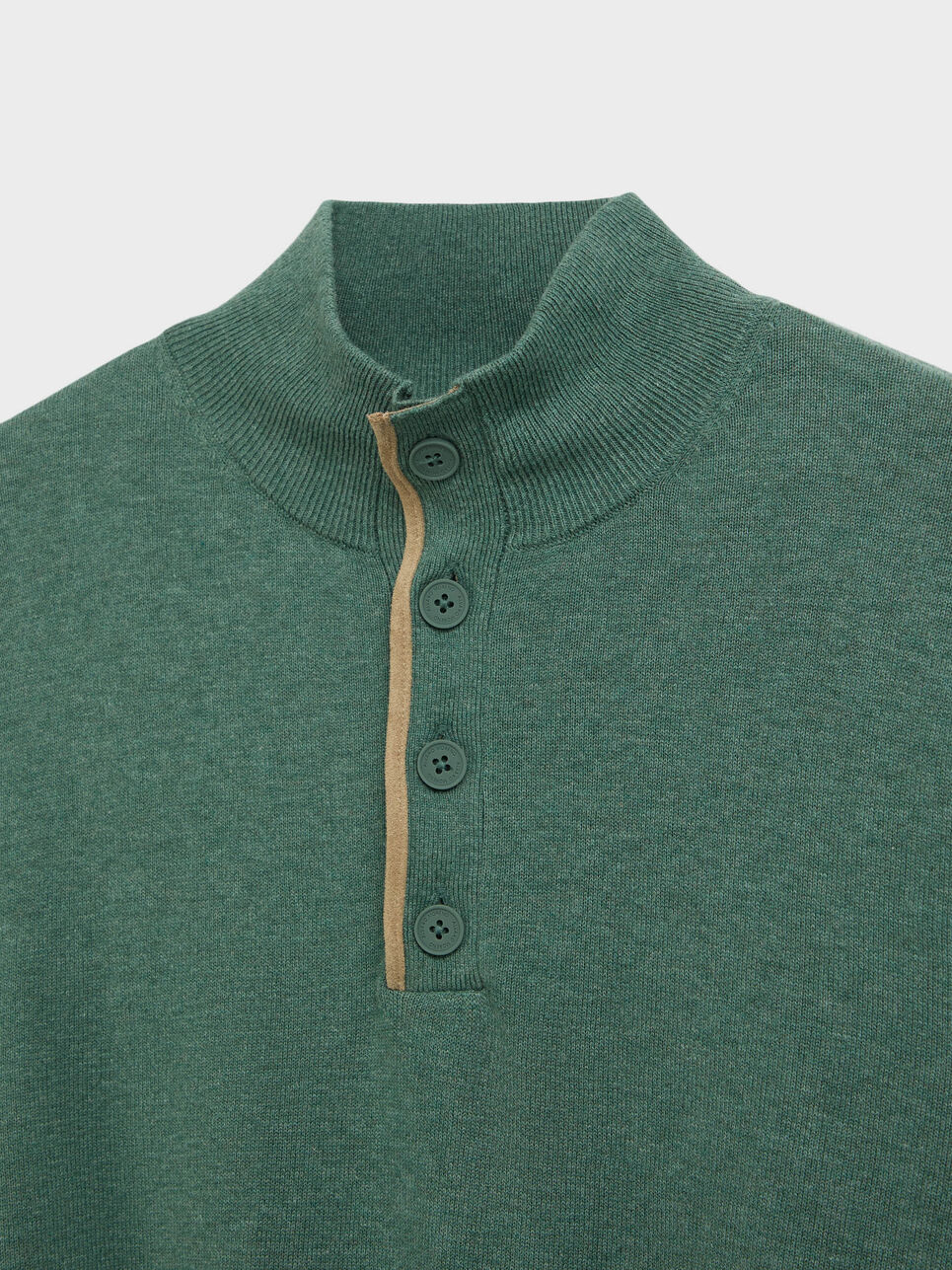 JERSEY BUTTON COLLAR
