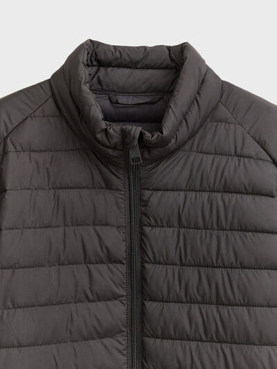 CAZADORA TROUT NEGRO