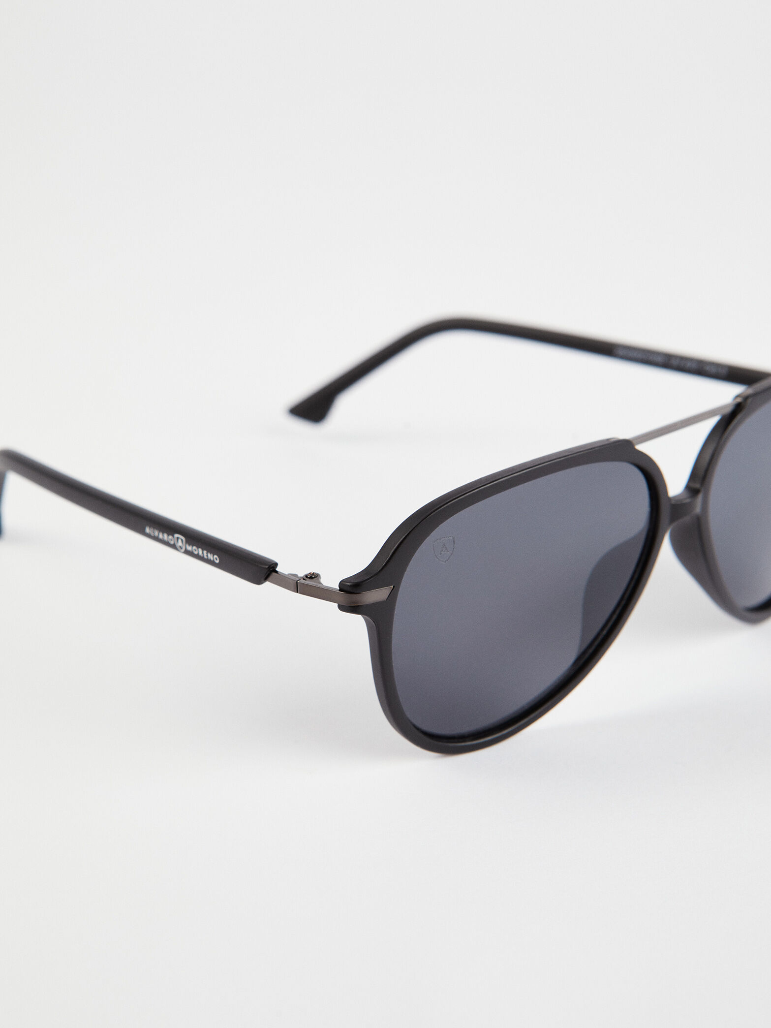 Lentes pilot clearance