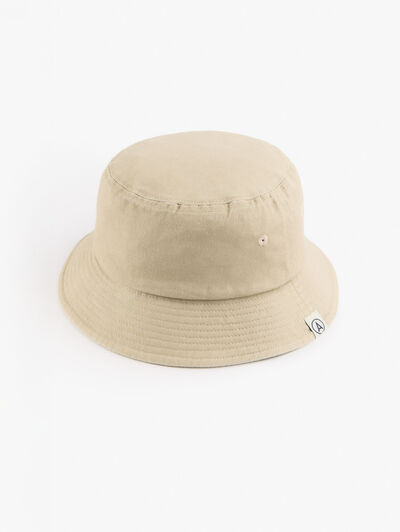 GORRA BUCKET BEIGE