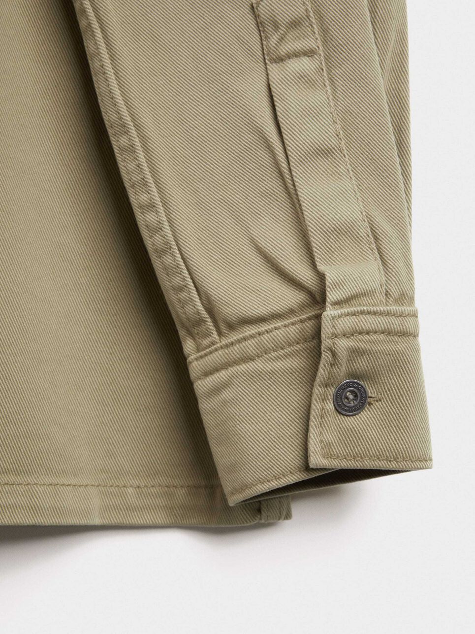 SOBRECAMISA DIVISION