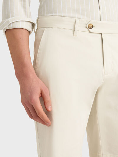 BERMUDA BASICA CRUDO