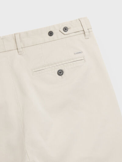 PANTALON CARROT BEIGE