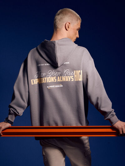 SUDADERA REMEMBER GRIS