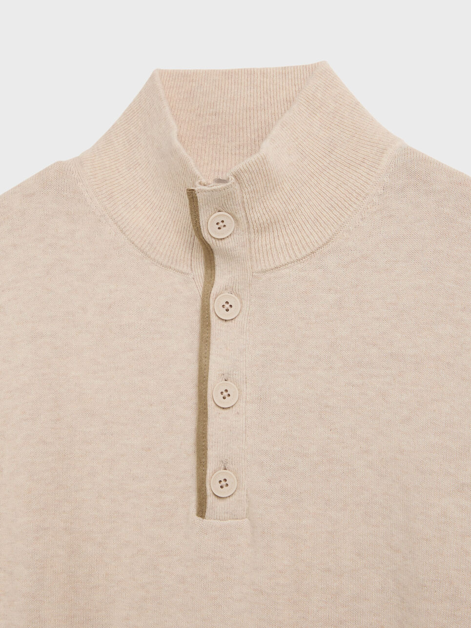 JERSEY BUTTON COLLAR
