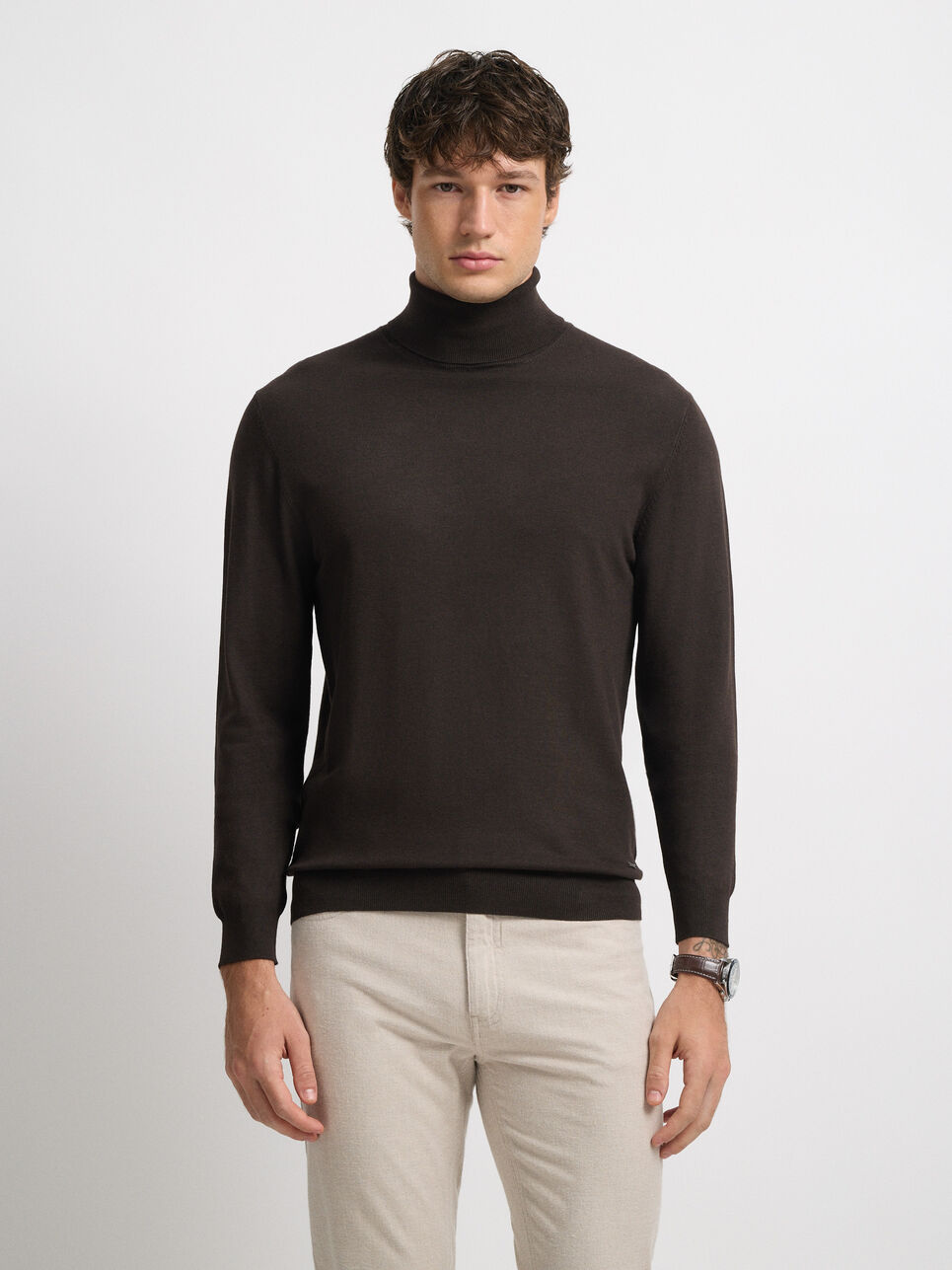JERSEY CUELLO VUELTO