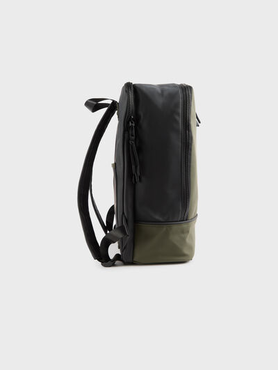 MOCHILA RUBBER