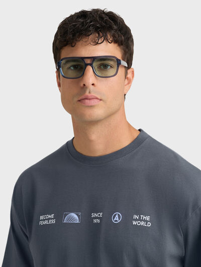 CAMISETA WORLD AZUL MARINO