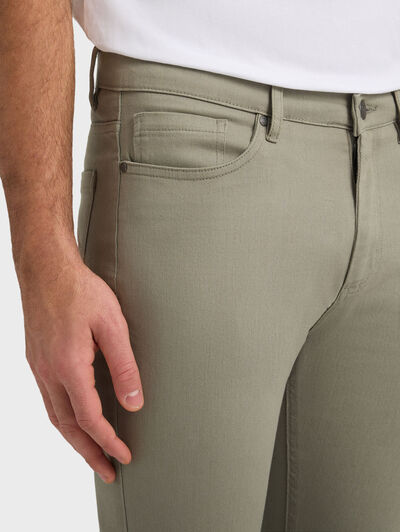 PANTALON PIGMENT VERDE