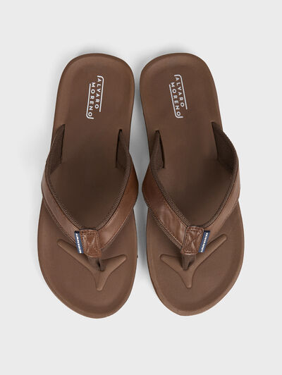 CHANCLAS SAFARI MARR&Oacute;N