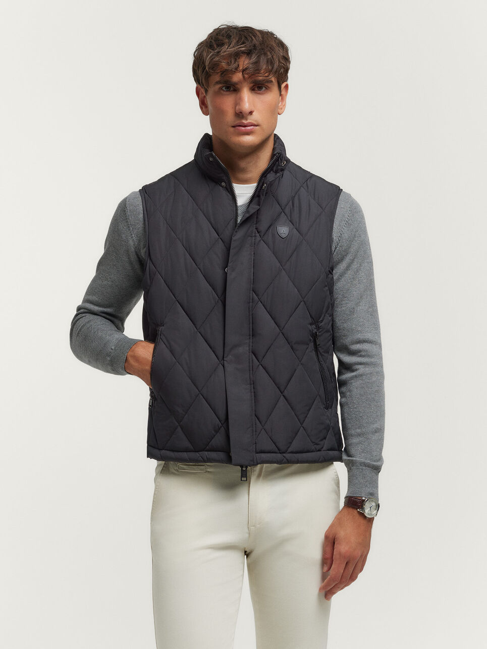 álvaro Moreno Traje Azul Completo Borneobulletin Alvaro Moreno