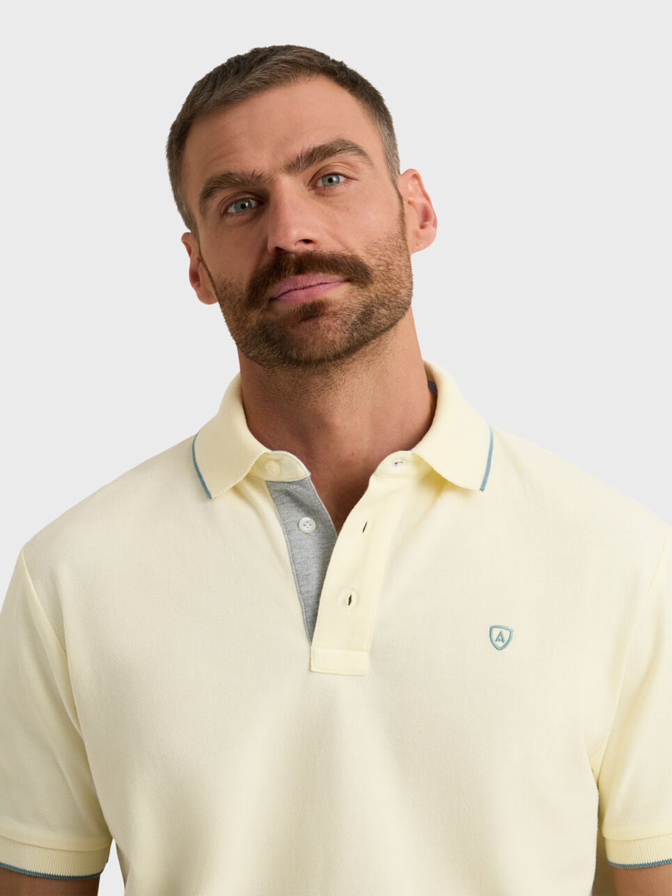 POLO CONTRAST