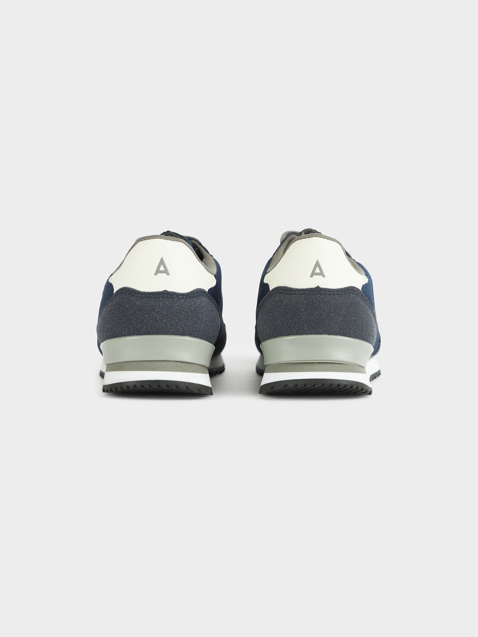 Alvaro moreno polos niños outlet