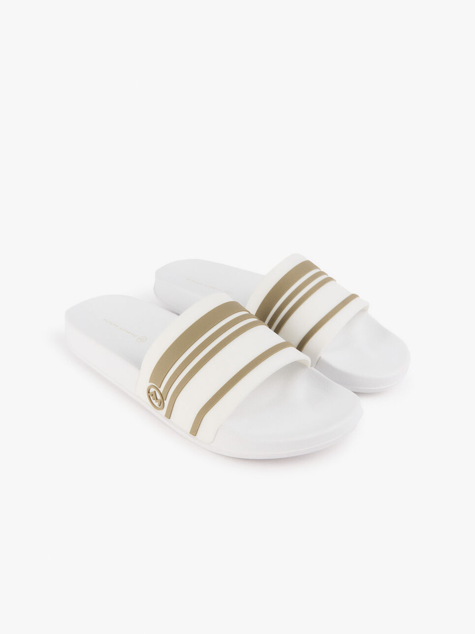 CHANCLAS POOL