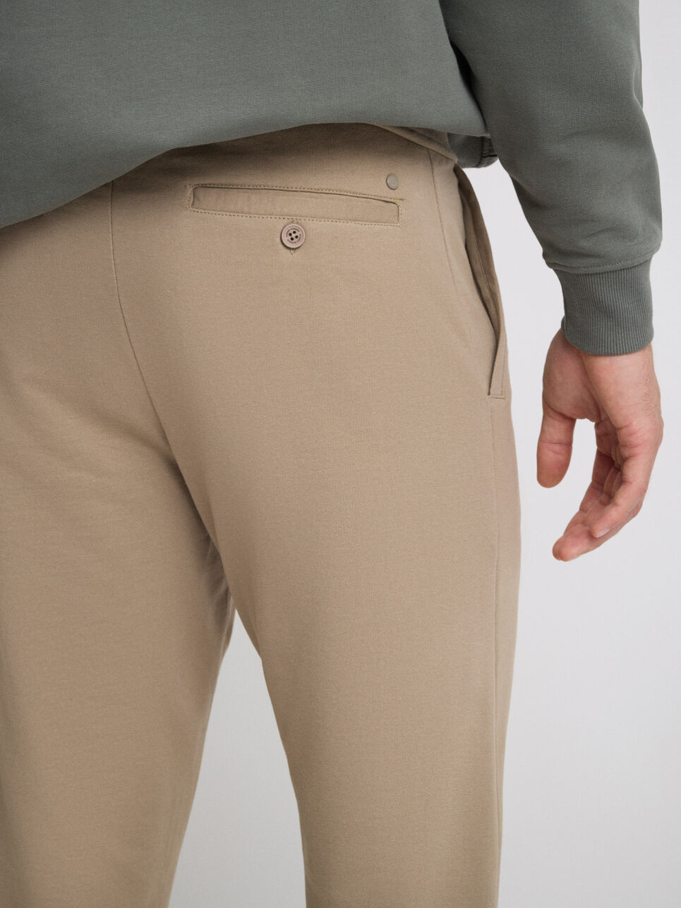 JOGGER CHINO PUNTO