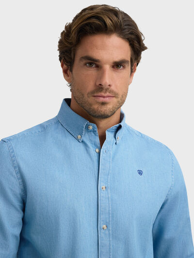 CAMISA DENIM BUTTON DOWN CELESTE