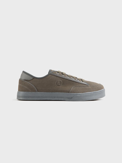 SNEAKERS KLEIN GRIS