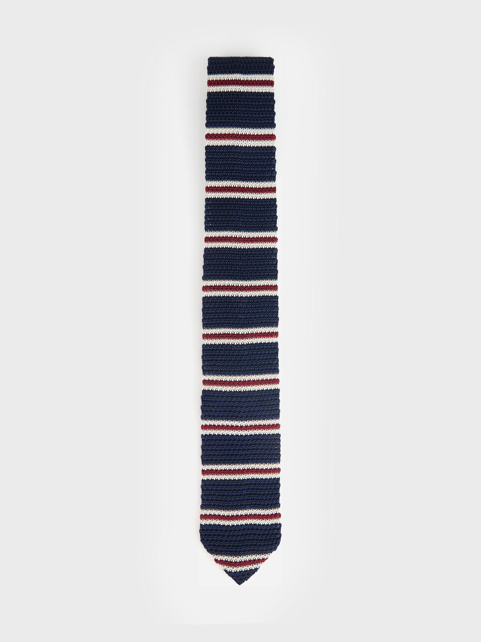 CORBATA PUNTO