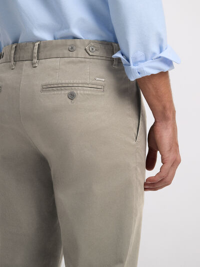 PANTALON CARROT VERDE