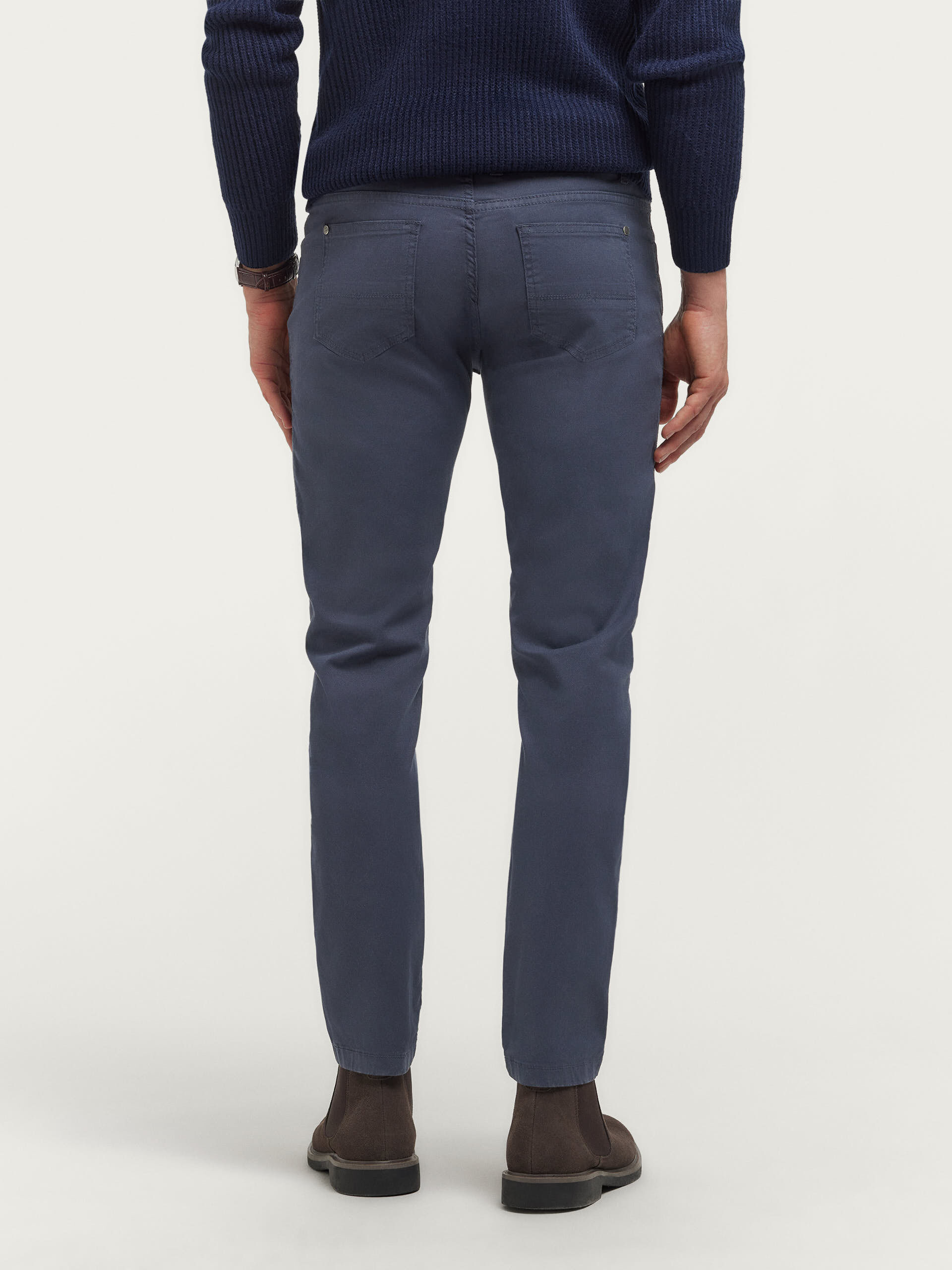 Pantalones álvaro moreno 2025