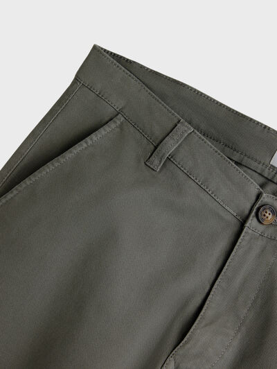 PANTALON ELTON VERDE