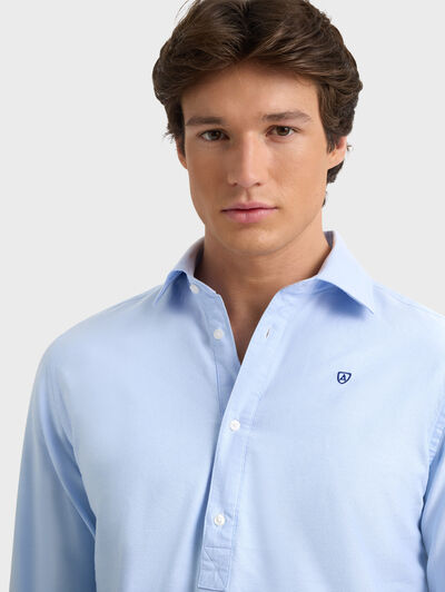 POLERA OXFORD SOLID CELESTE