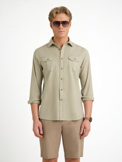CAMISA PANAMA BOLSILLOS VERDE