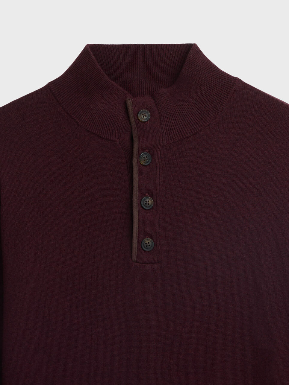JERSEY BUTTON COLLAR