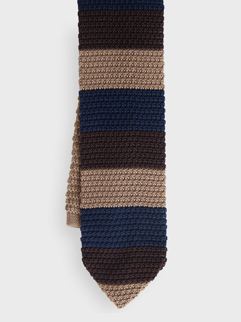 CORBATA PUNTO