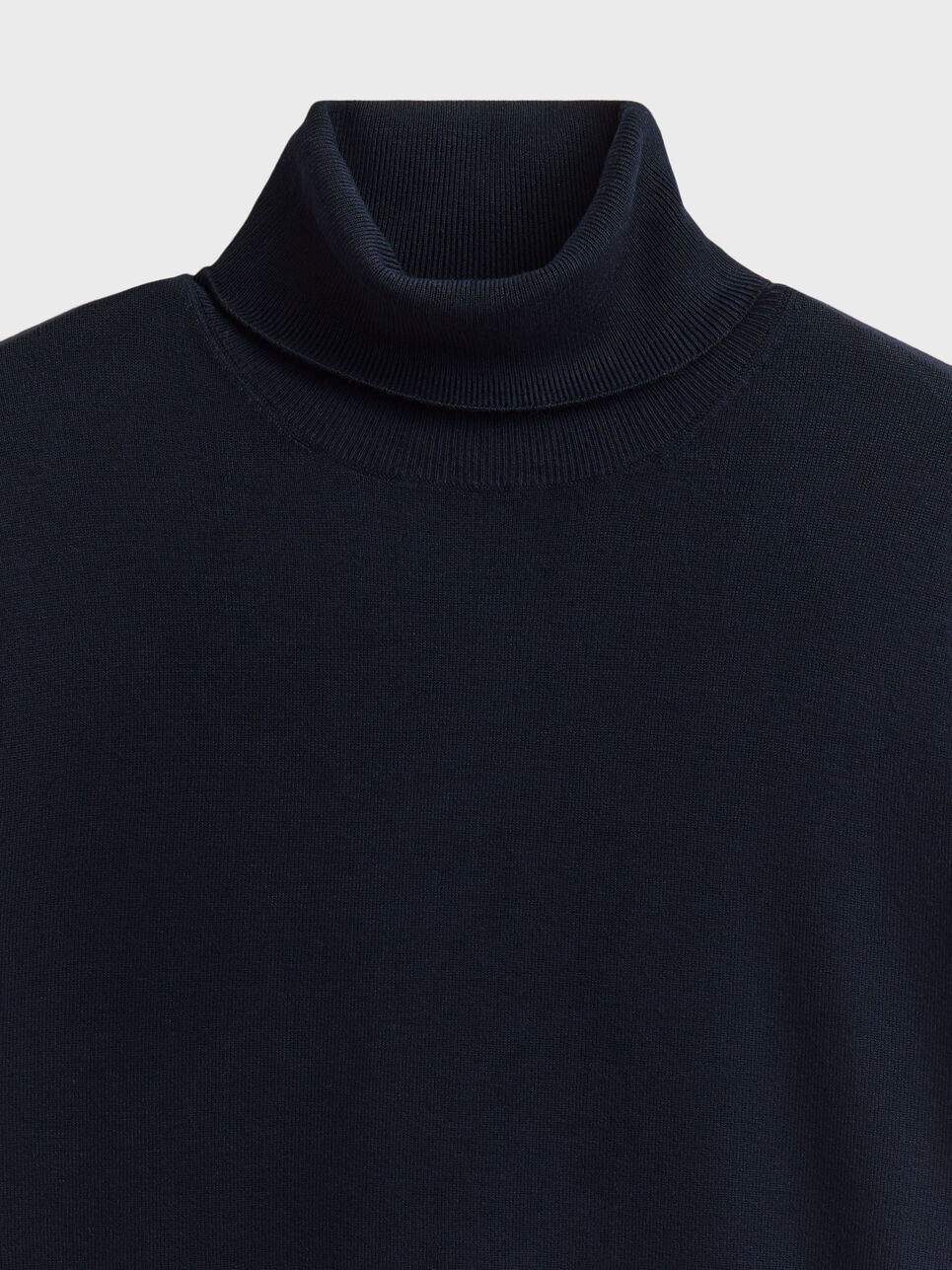 JERSEY CUELLO VUELTO