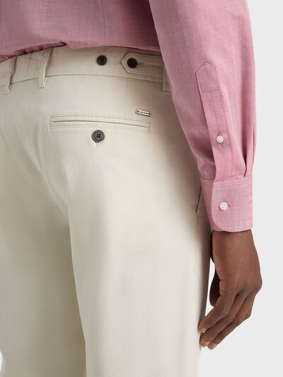 PANTALON CARROT CRUDO