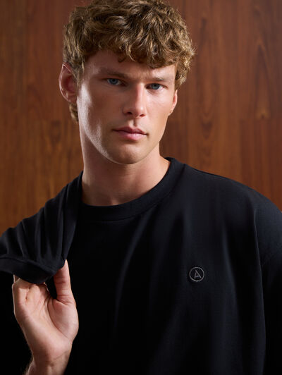 CAMISETA BASIC OVERSIZE NEGRO