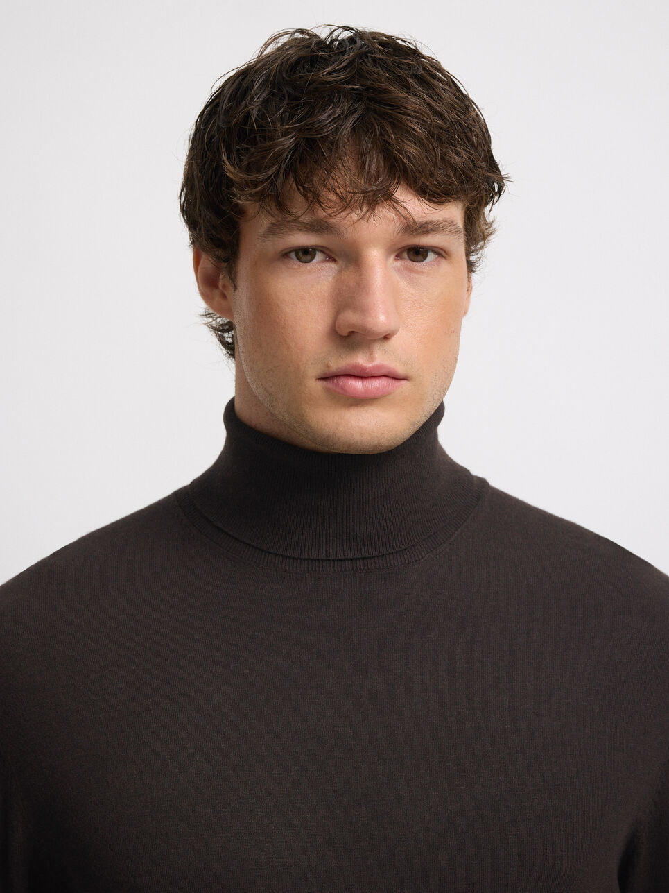 JERSEY CUELLO VUELTO