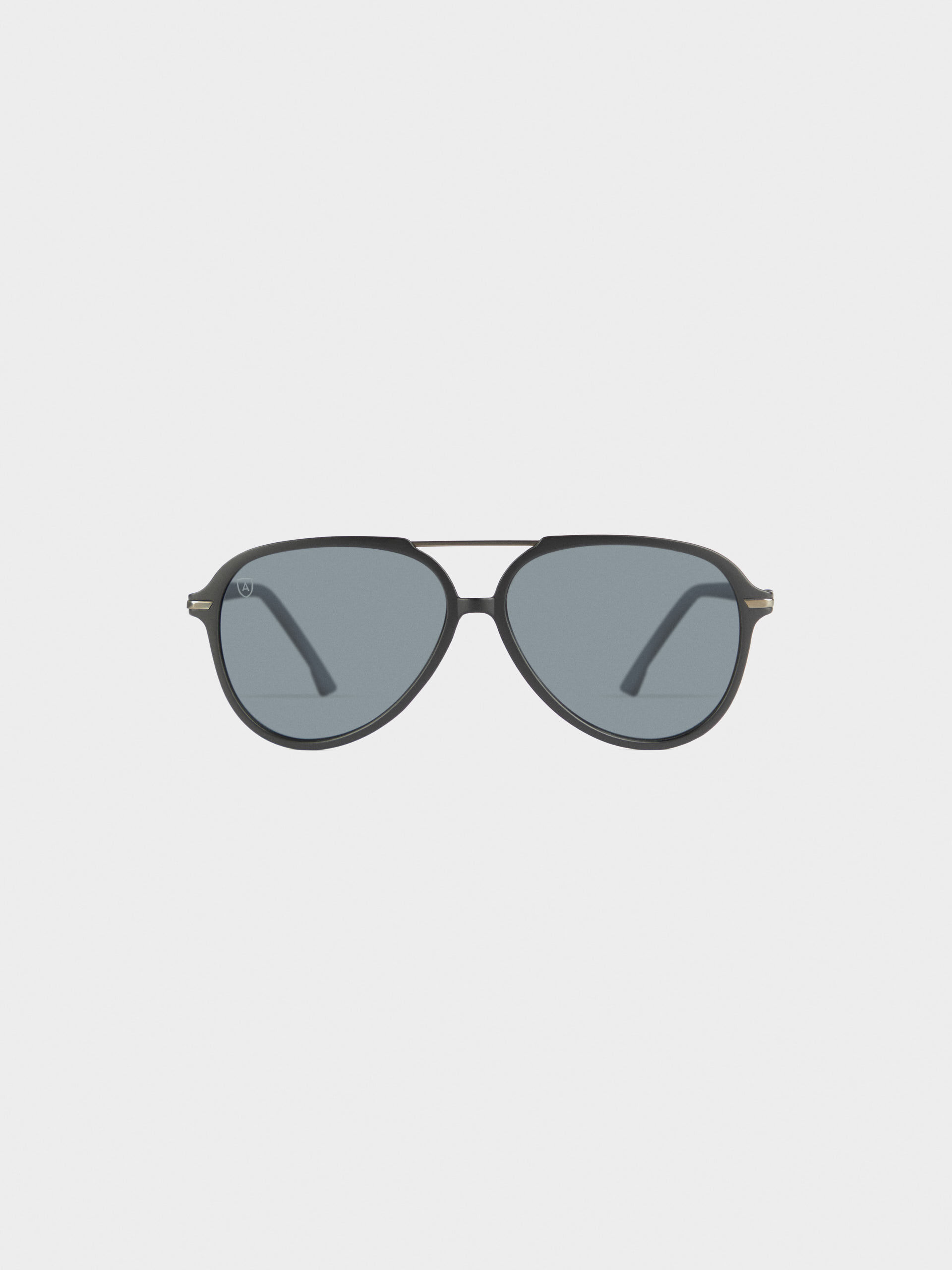 Lentes pilot deals