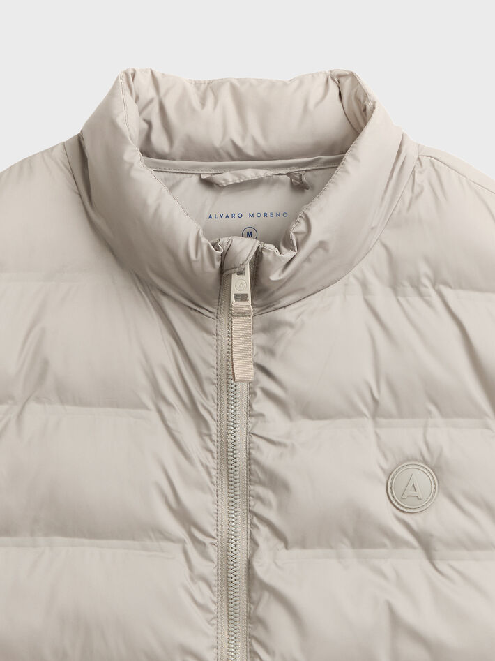 CHALECO DENNIS BEIGE